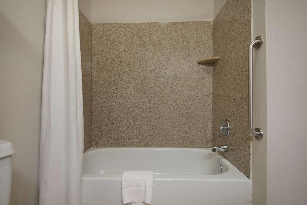 Best Western Plus Deridder Inn & Suites photo 28