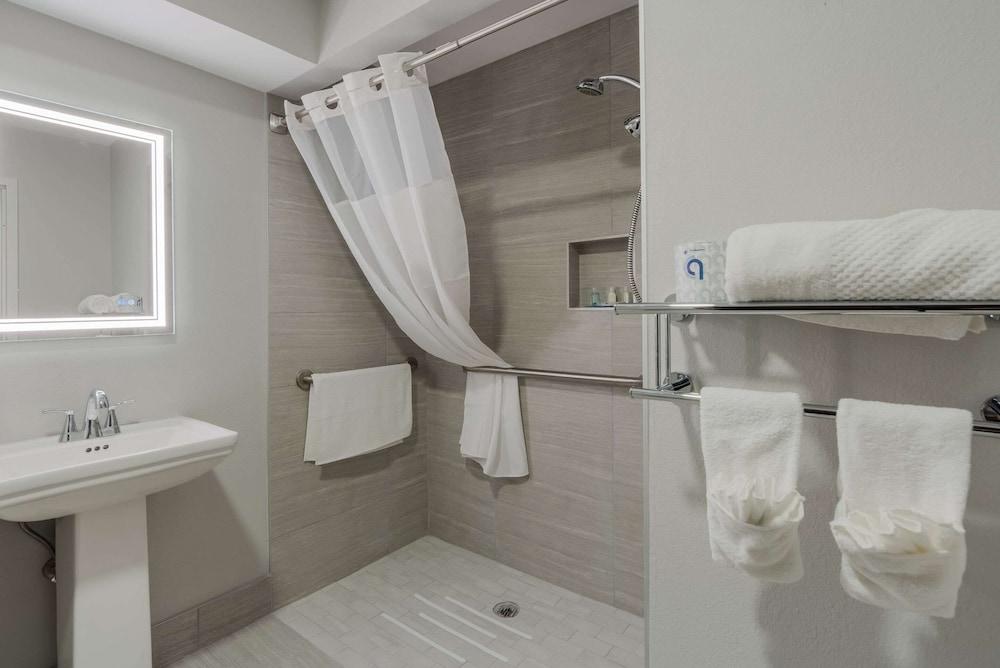 Quality Inn & Suites Aiken South photo 12