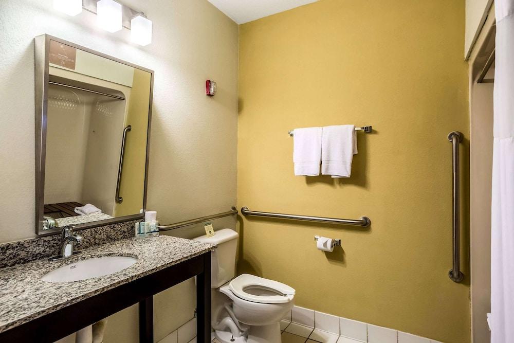 Wingate by Wyndham Owensboro photo 55