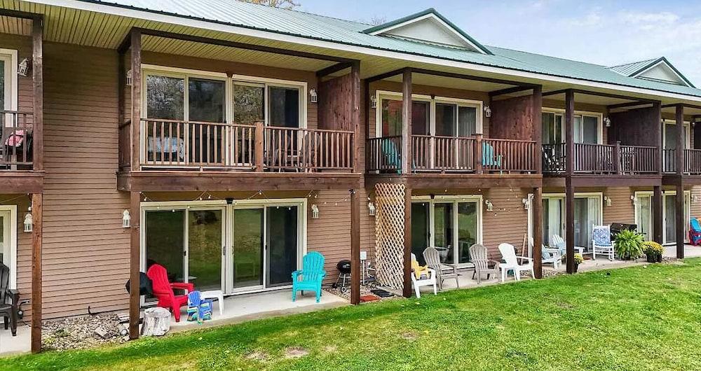 South Arm Retreats photo 59