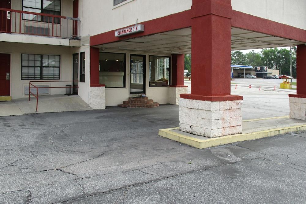 Budget Inn of Jasper photo 2