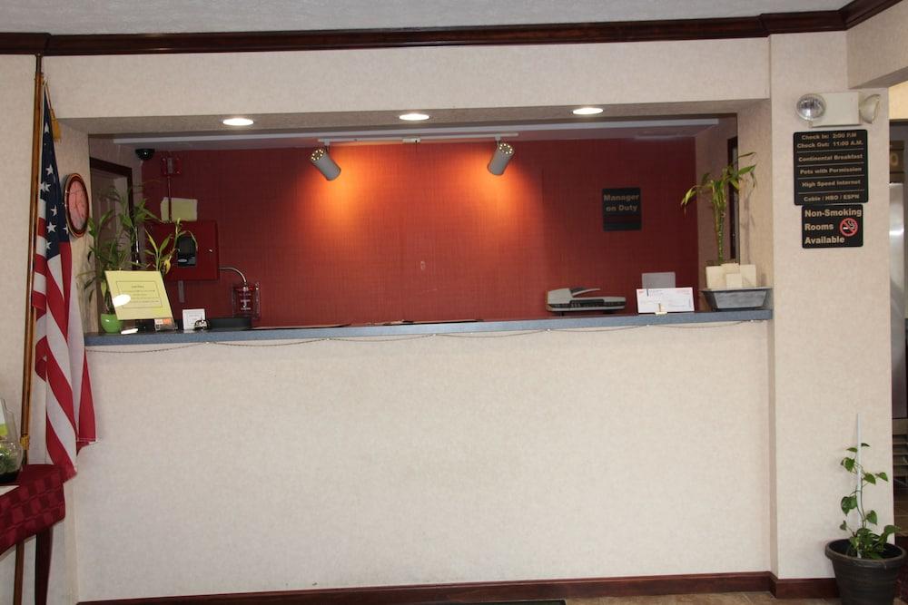 Budget Inn - Troy photo 25