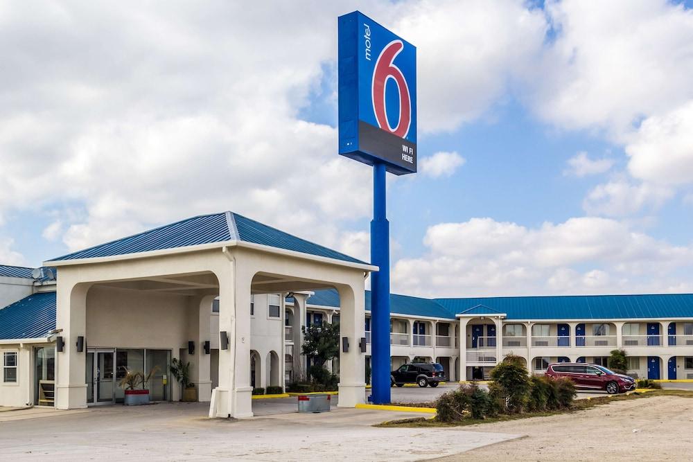 Motel 6 Seguin, TX — hotel in Seguin
