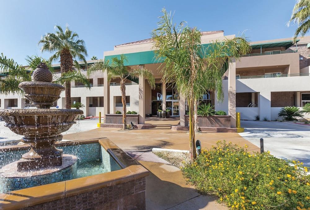 WorldMark Palm Springs photo 9