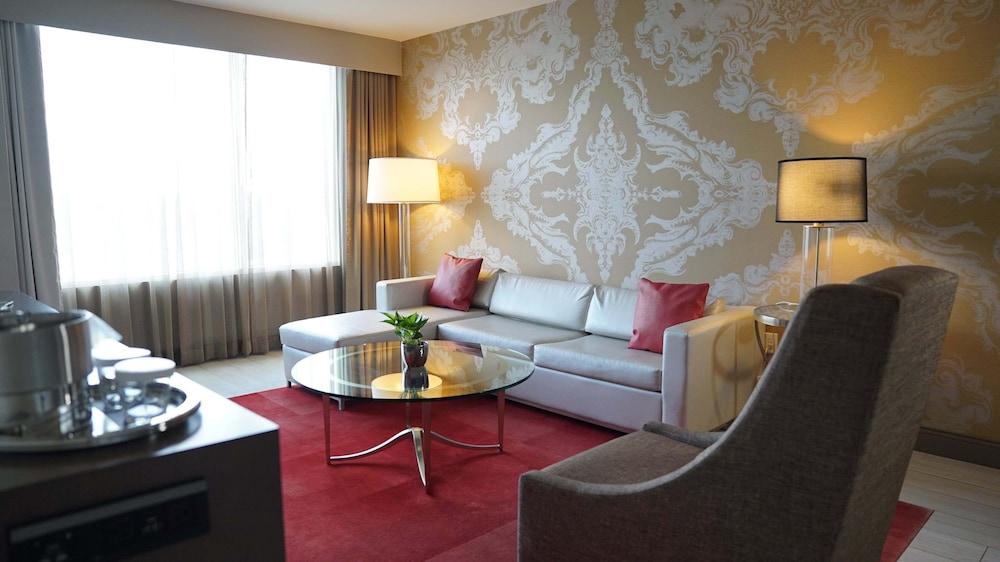 Wind Creek Casino & Hotel Montgomery photo 14