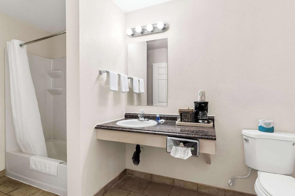Rodeway Inn Hermiston - Umatilla photo 22