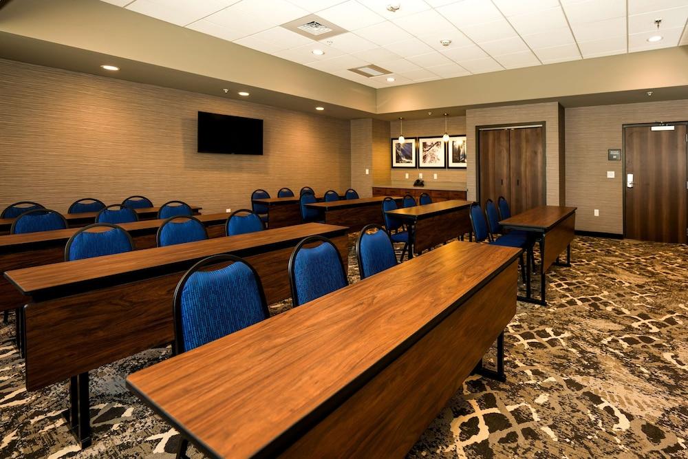 Hampton Inn & Suites Aurora South Denver photo 56