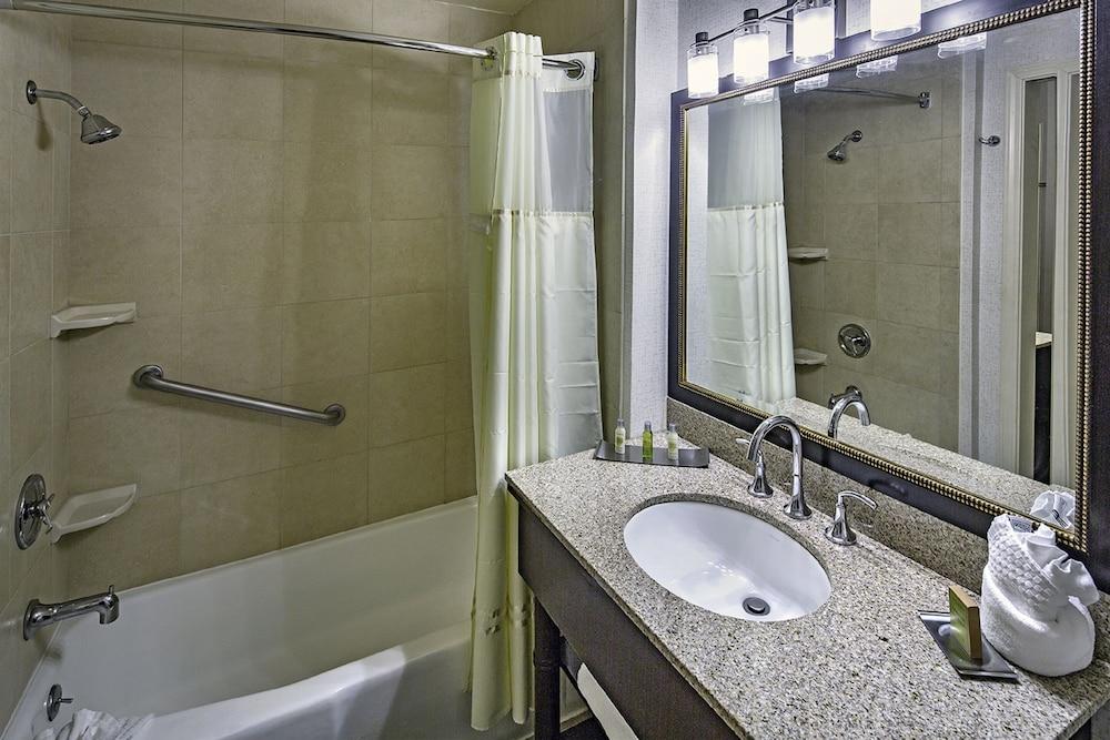 DoubleTree by Hilton Hotel Modesto photo 24