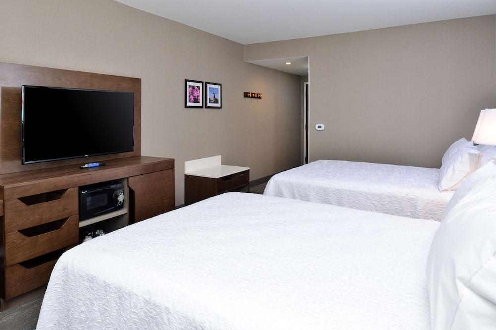 Hampton Inn & Suites Adrian photo 63