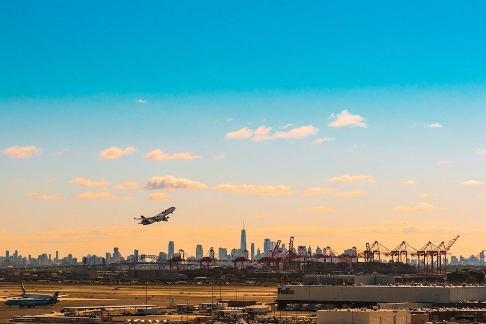 Crowne Plaza Newark Airport by IHG photo 72