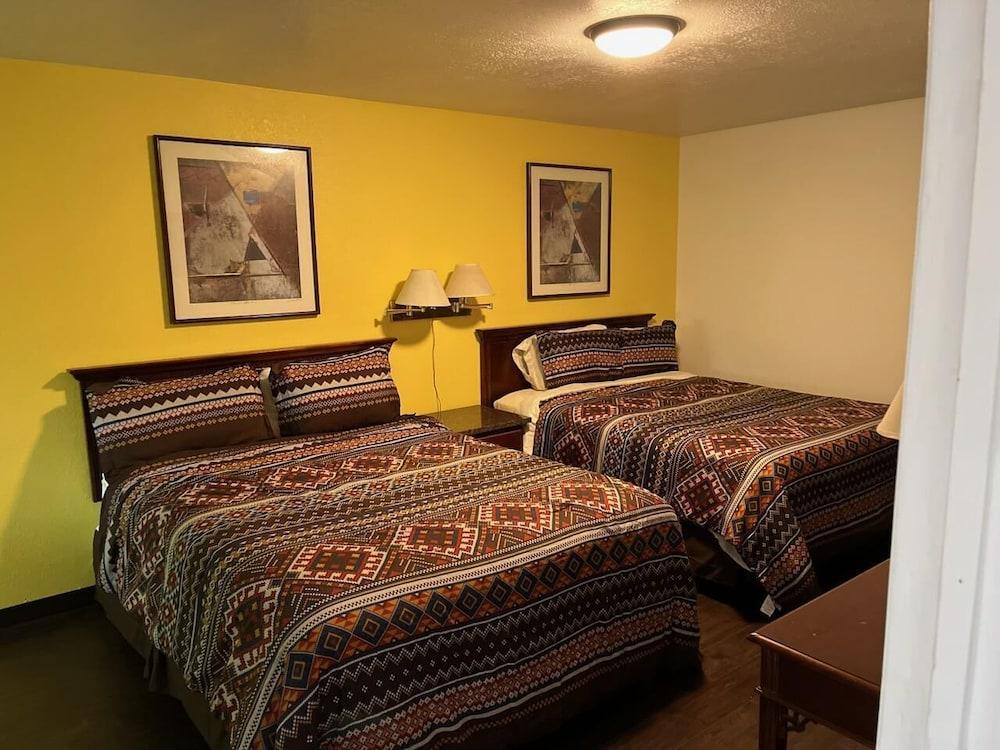 Vernals Best Value Inn photo 6