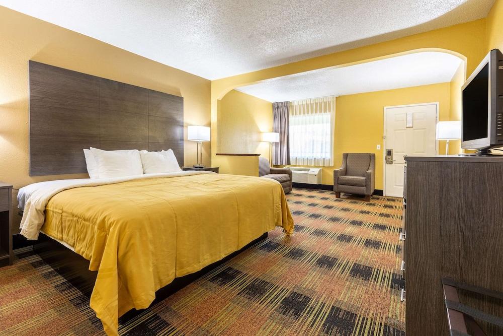 Quality Inn Mobile West Tillmans Corner photo 26