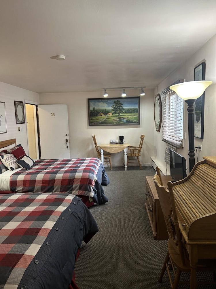 Columbine INN photo 5