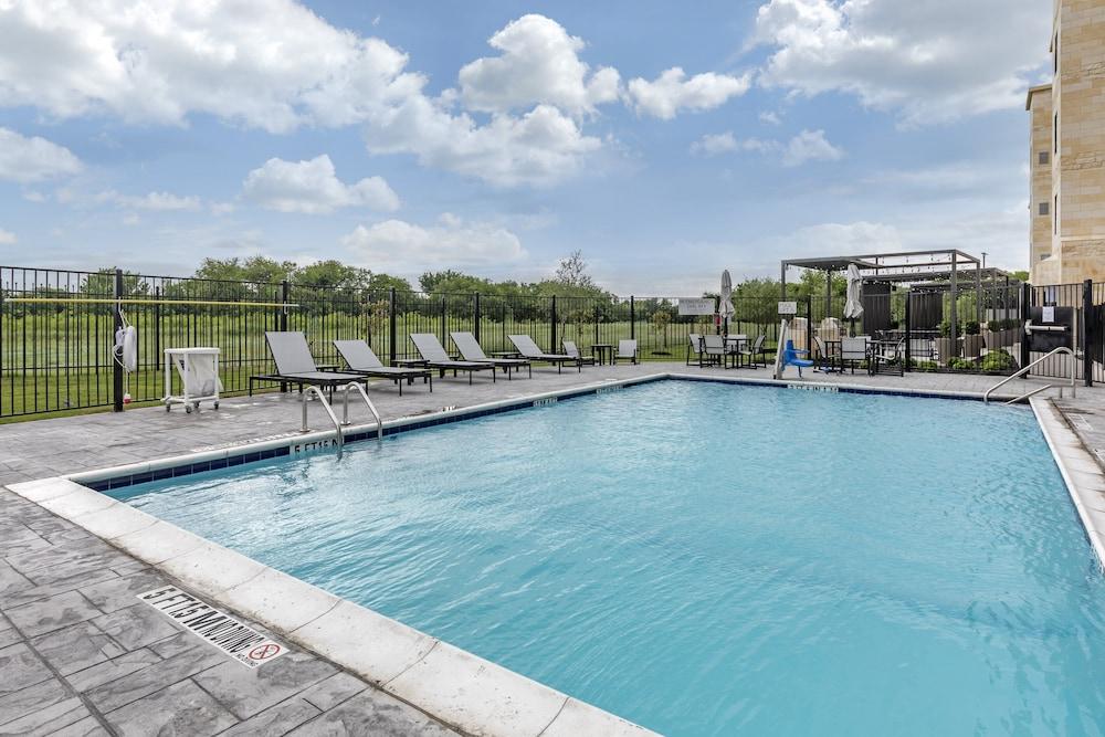 Staybridge Suites Dallas Grand Prairie by IHG photo 43