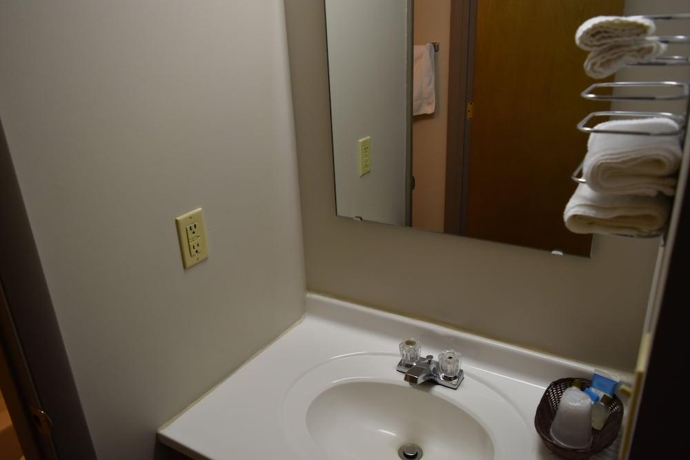 Countryside Inn photo 7