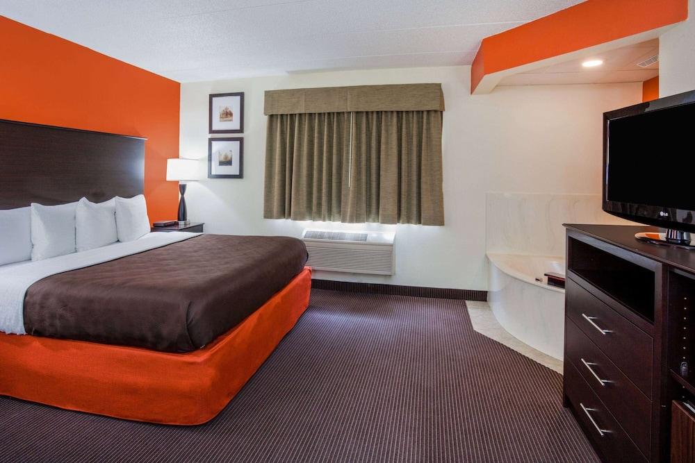 AmericInn by Wyndham Mora photo 29