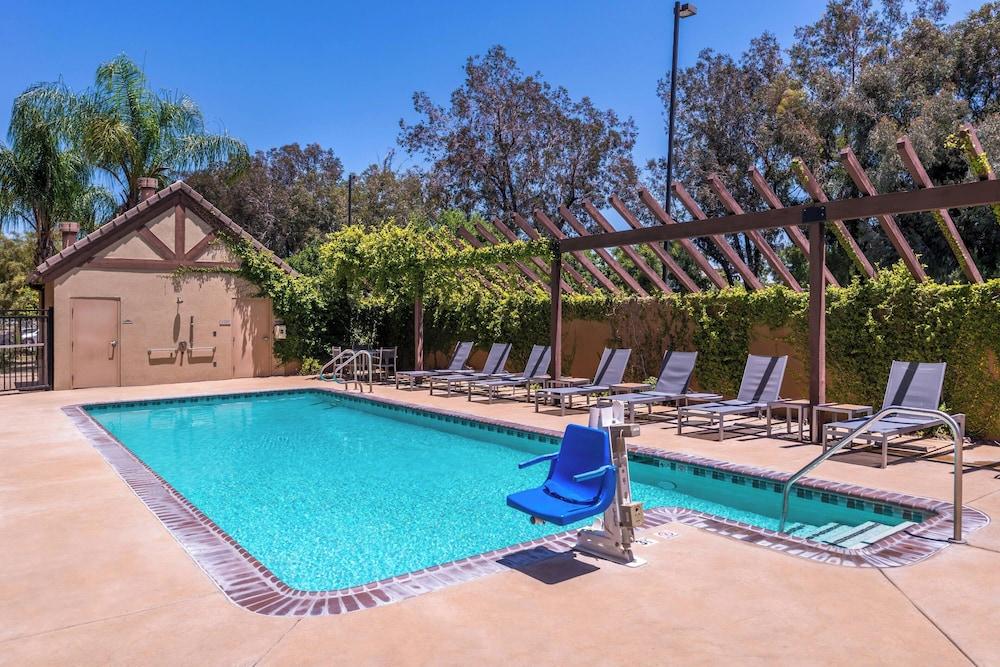 Springhill Suites by Marriott Temecula Wine Country photo 12