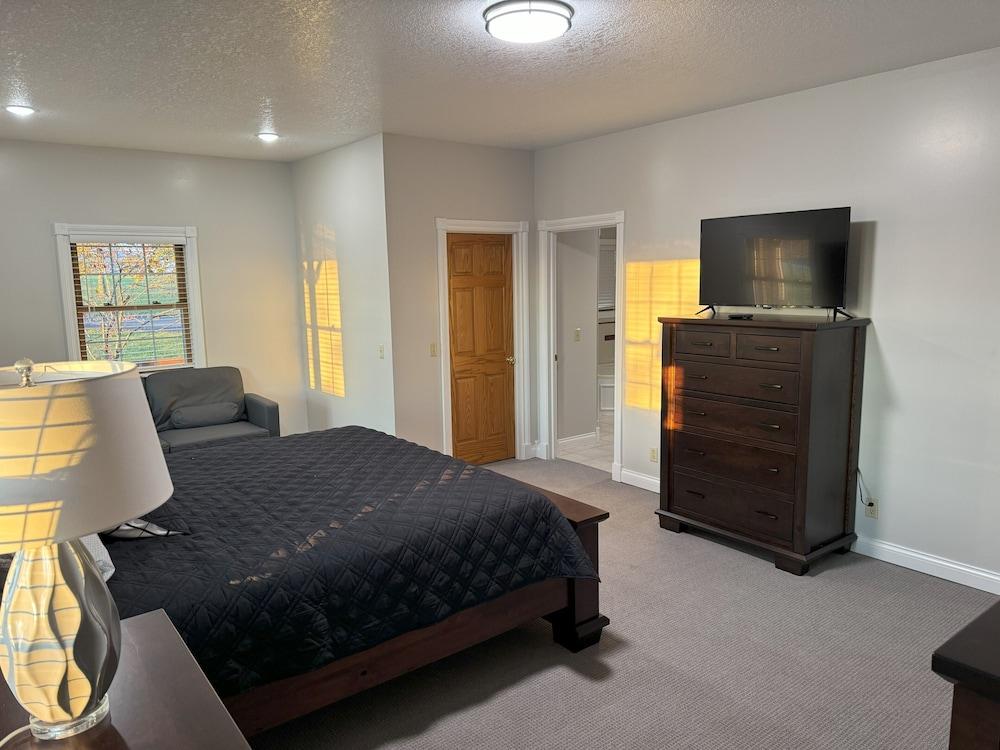 Heritage Homestead Inn photo 18