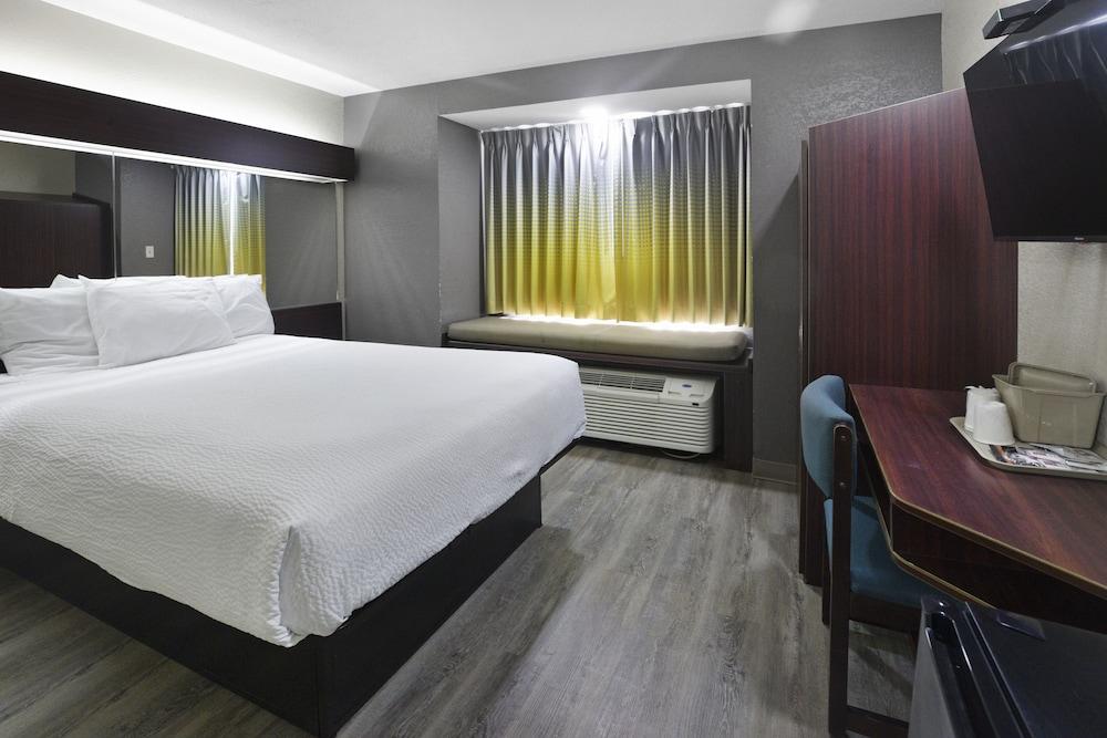 Microtel Inn & Suites by Wyndham Meridian photo 3