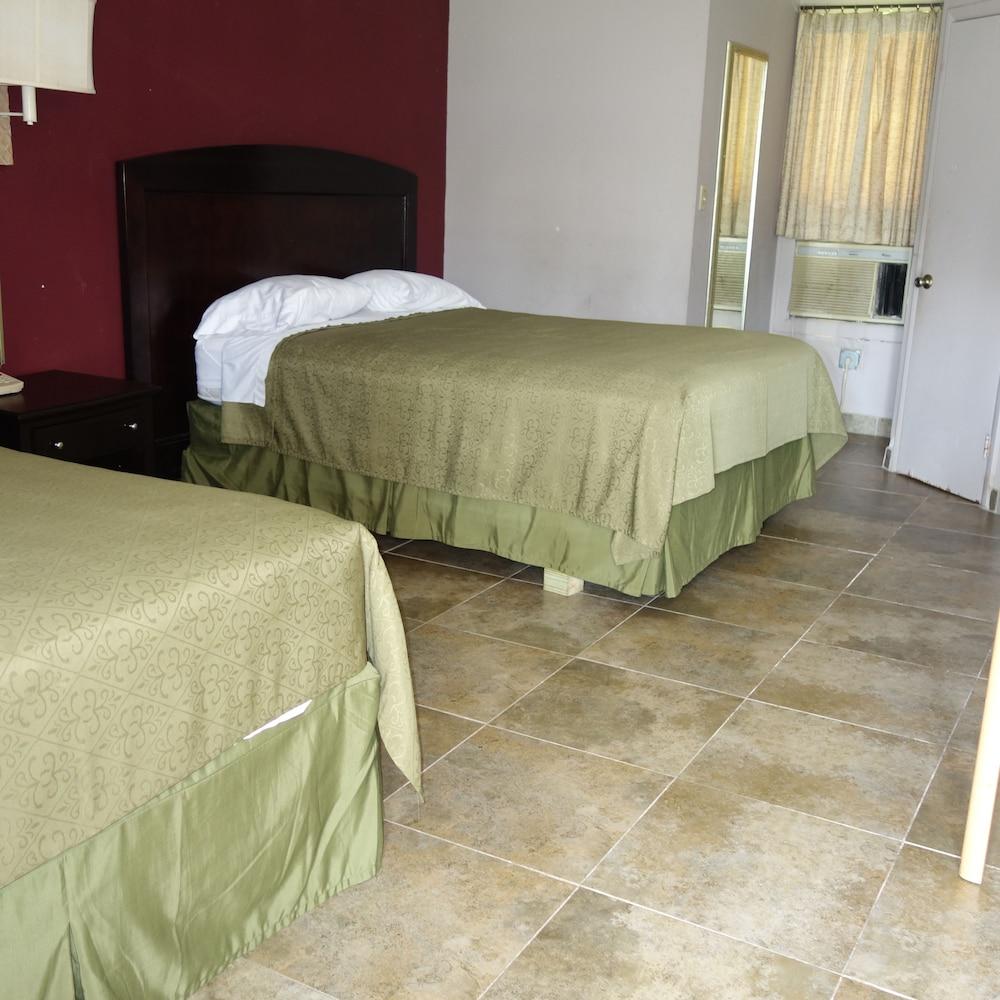 Palm City Motel photo 3