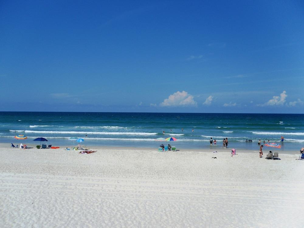 Home2 Suites by Hilton Ormond Beach Oceanfront photo 50