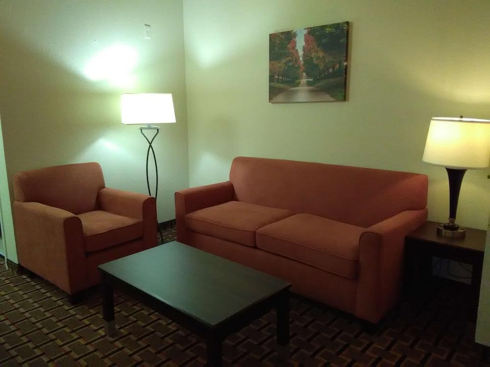 Best Western Executive Inn & Suites photo 8