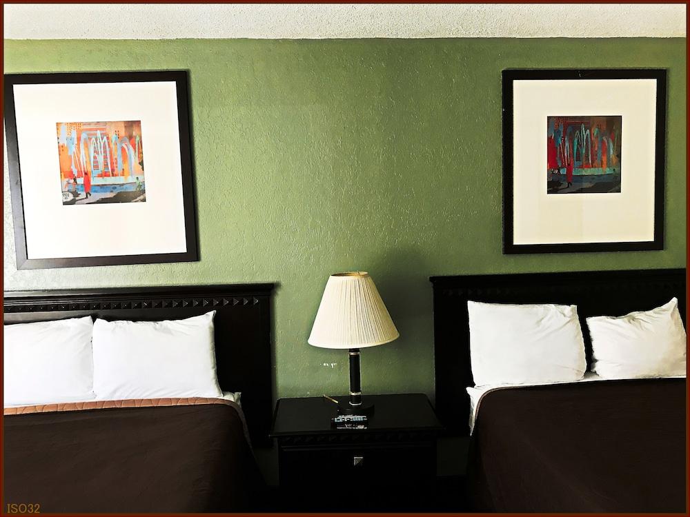 Stay Inn and Suites photo 15