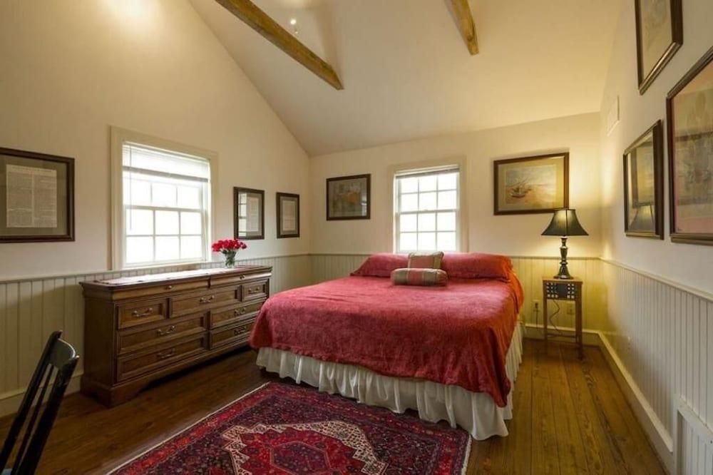 The Buck School Inn photo 6