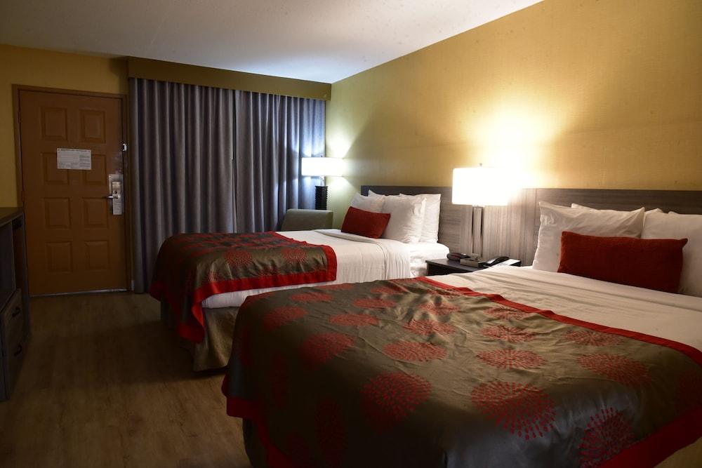 Ramada by Wyndham San Diego National City photo 21