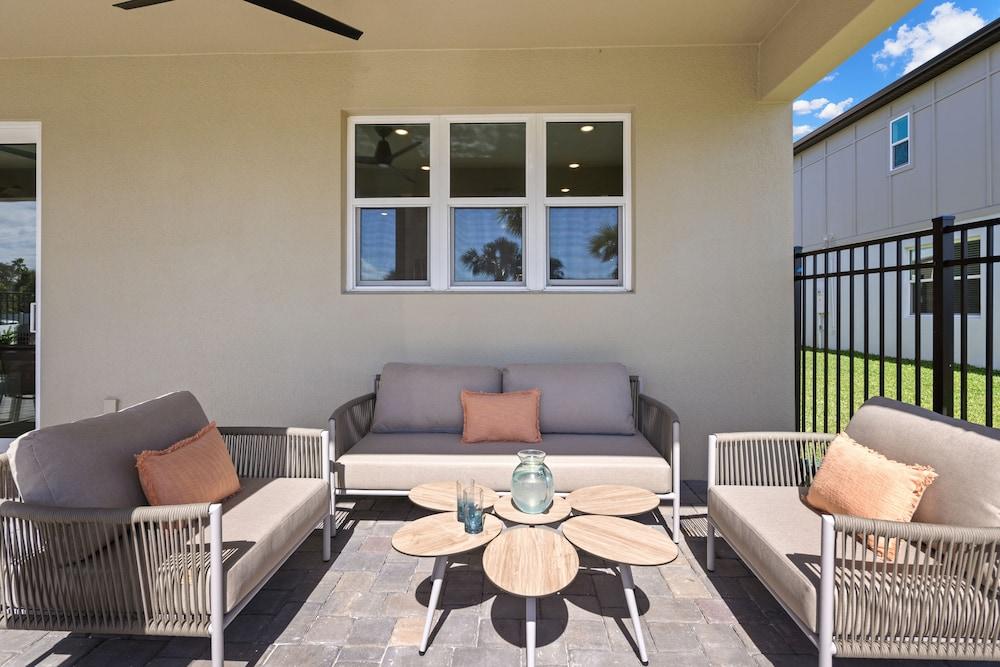 Harbor Island Beach Club by Villatel photo 78