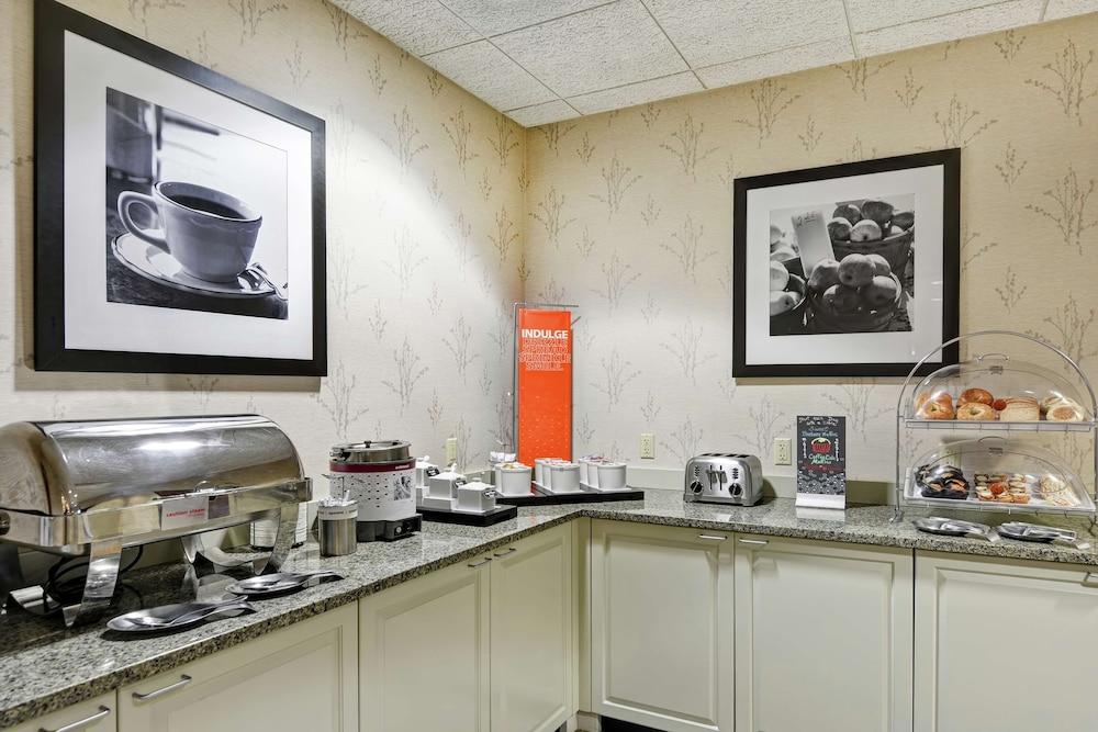 Hampton Inn Bloomsburg photo 33