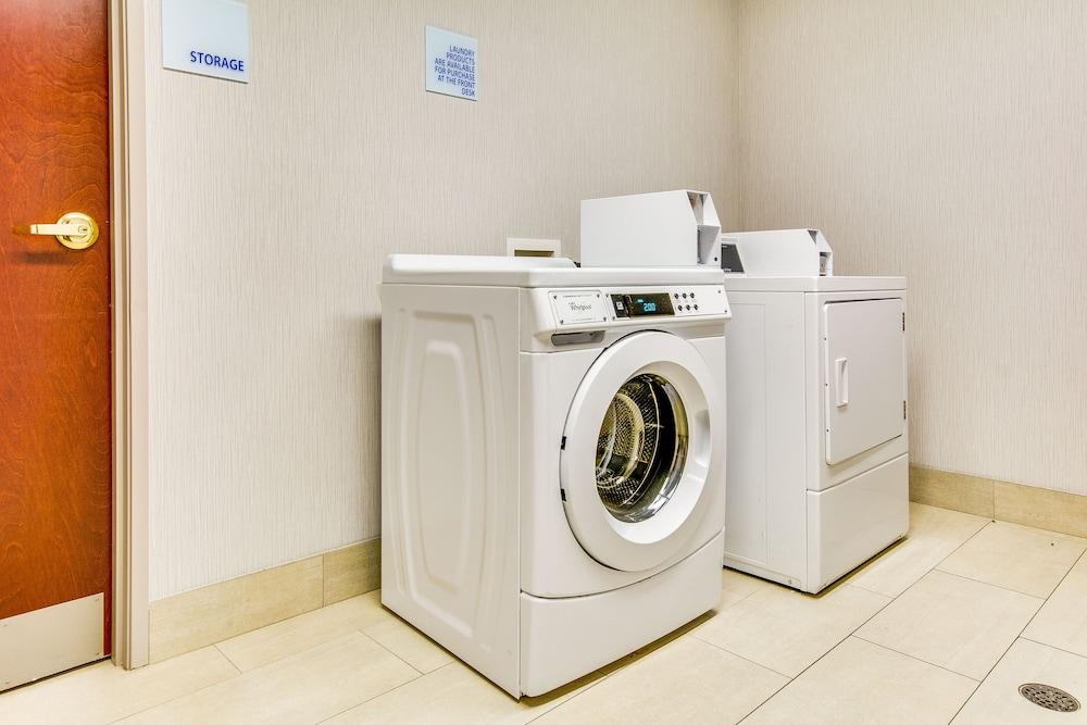 Holiday Inn Express Vincennes by IHG photo 25