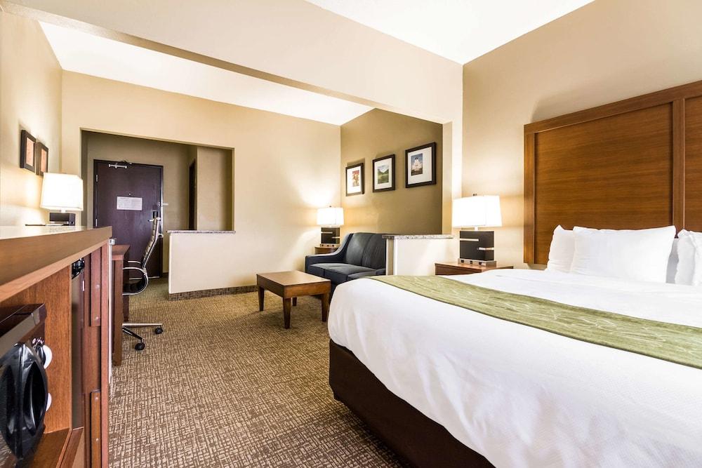 Comfort Suites Sioux Falls Mall District photo 13