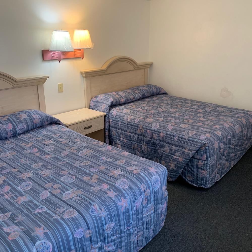 Roman Holiday Motel photo 6