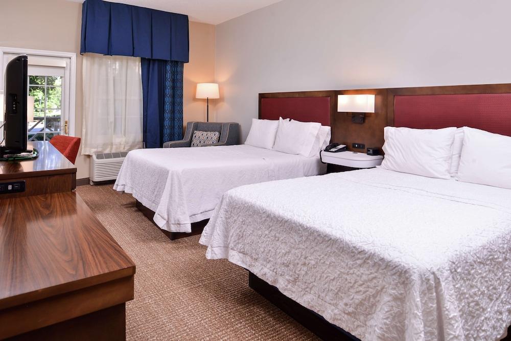 Hampton Inn Lexington-Historic District photo 16