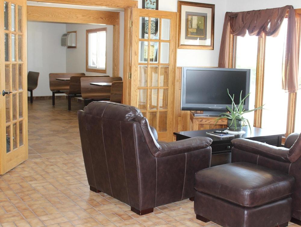 Budget Host Sundowner Motor Inn photo 2