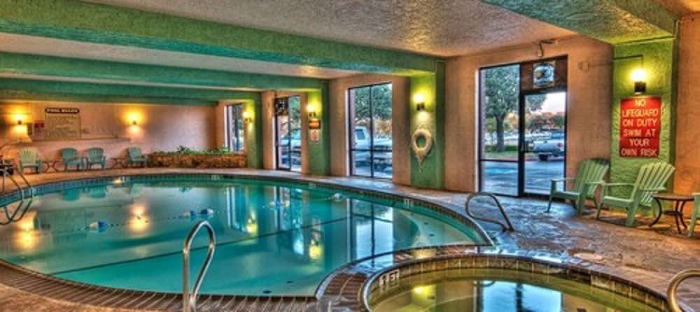 MCM Elegante Suites Abilene photo 12