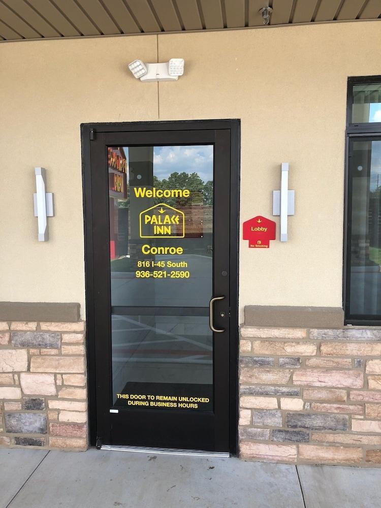 Palace Inn Conroe photo 10