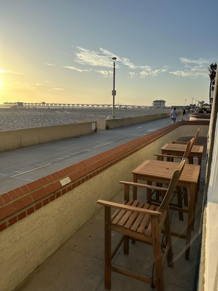 The Vurpillat Beachfront Hotel photo 81