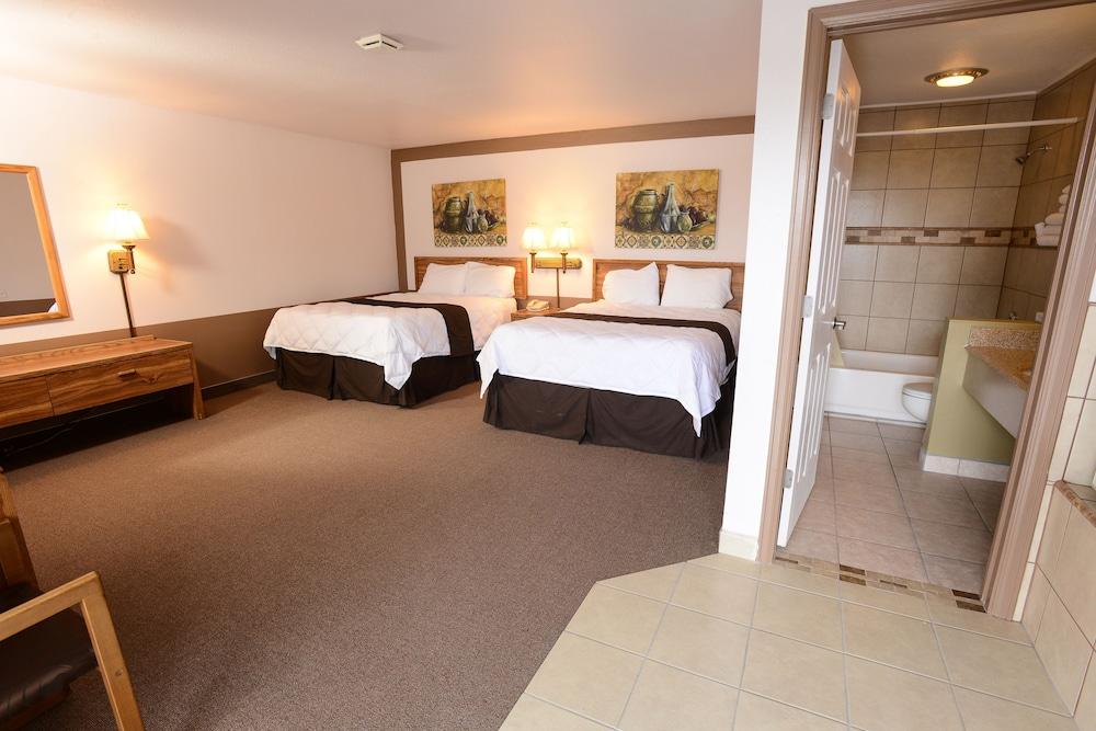 Burlington Inn photo 21