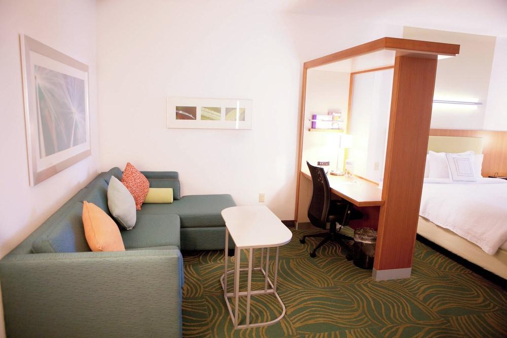 Springhill Suites Wichita Airport photo 14