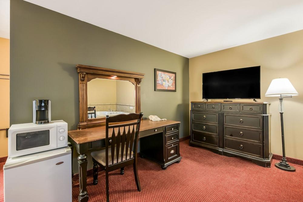 Econo Lodge Rice Lake photo 24