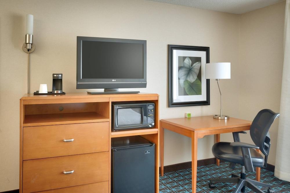 Spark by Hilton Salt Lake City Airport photo 6