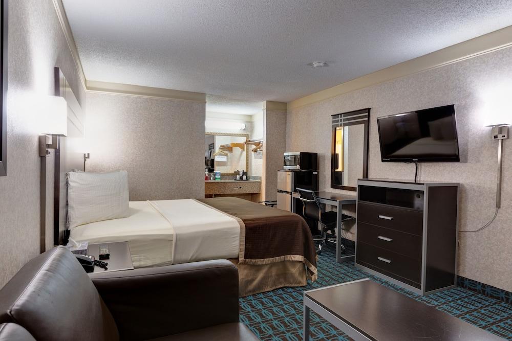 Deluxe Inn Fayetteville - I-95 Exit 49 photo 8