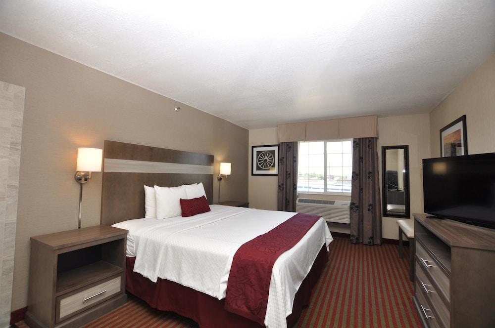 Best Western Plus Executive Suites photo 4