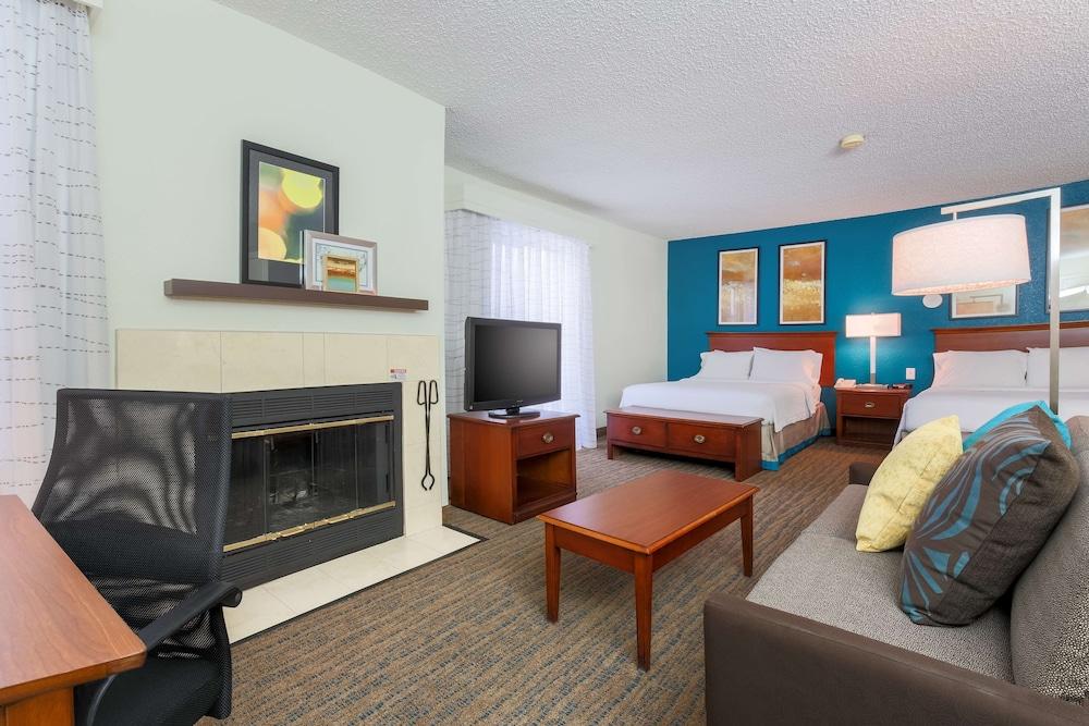 Hawthorn Suites by Wyndham Tinton Falls photo 11