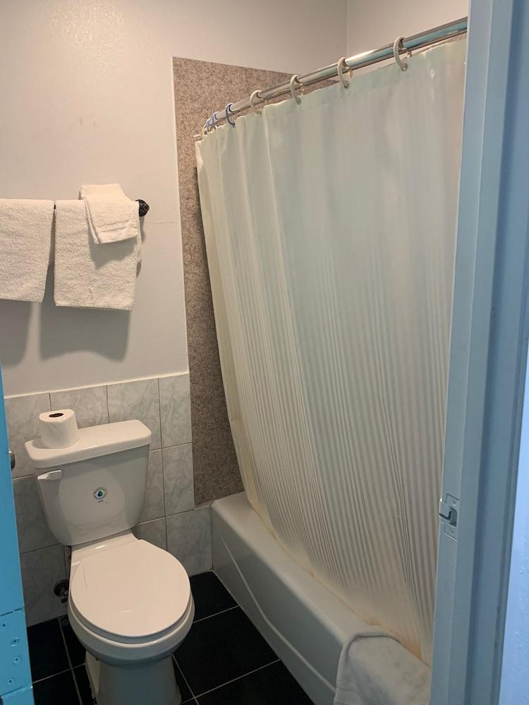 Budget Motel photo 12