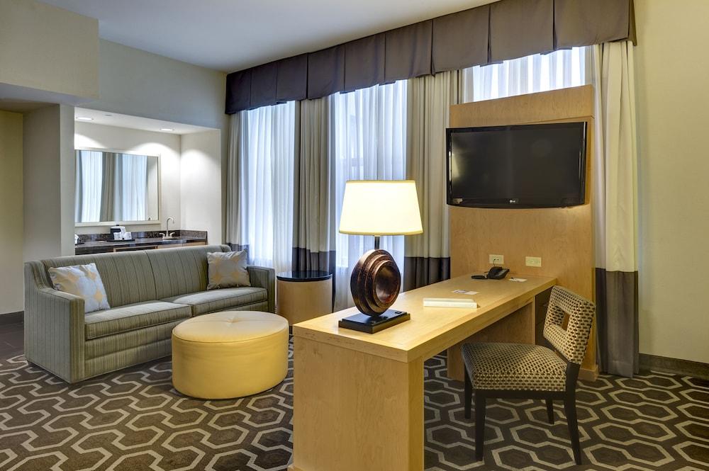 Hampton Inn & Suites New Orleans Downtown (French Qtr Area) photo 70