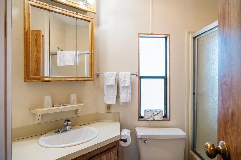 Black Meadow Landing photo 49