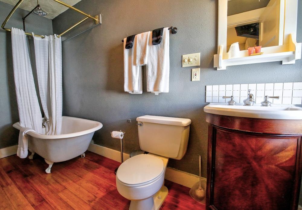 Hotel Charlotte photo 16